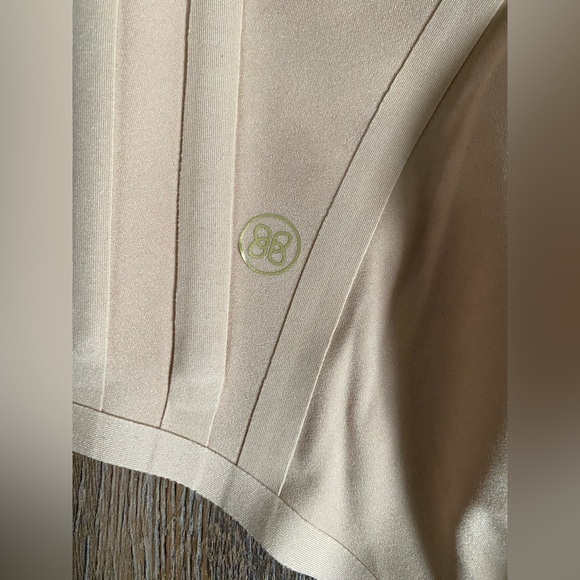 Honeylove Boldness Nude bodysuit, size small - Picture 6 of 9